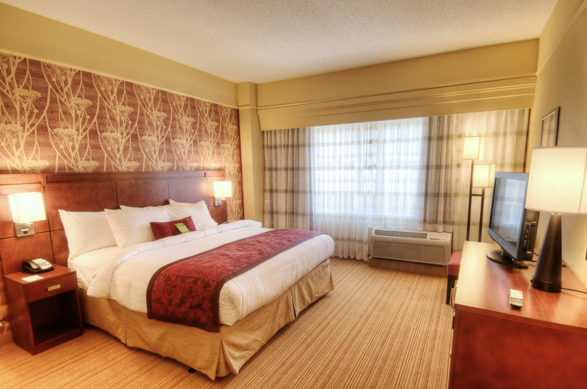 Courtyard By Marriott Greenville Downtown Exterior foto