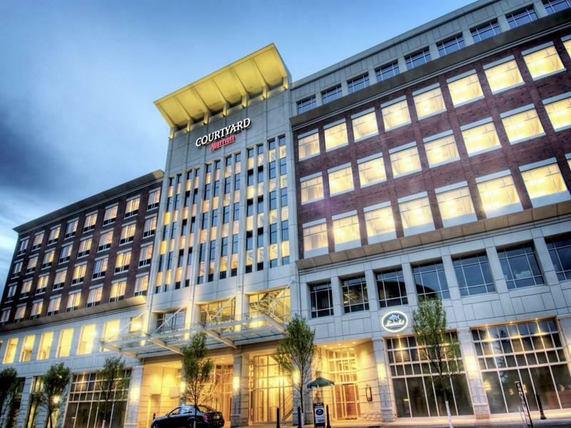 Courtyard By Marriott Greenville Downtown Exterior foto